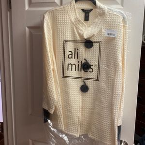 Ali Miles NWT Button Front Tunic